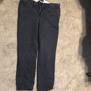 J Crew Men’s 770 Chinos in Navy 33x32
